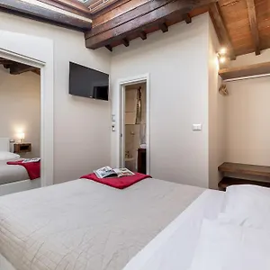 https://home-boutique-santa-maria-novella.it-tuscanyhotel.com